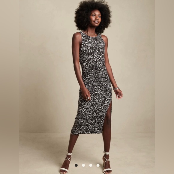 Banana Republic Factory Dresses & Skirts - Banana Republic Factory Rouched Mid Dress - S Tall